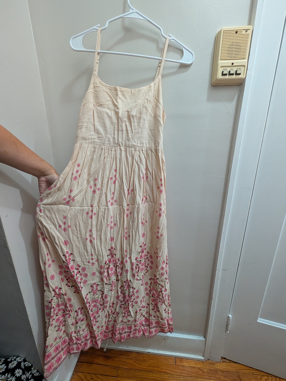 Japna Floral Maxi Dress in Beige & Pink